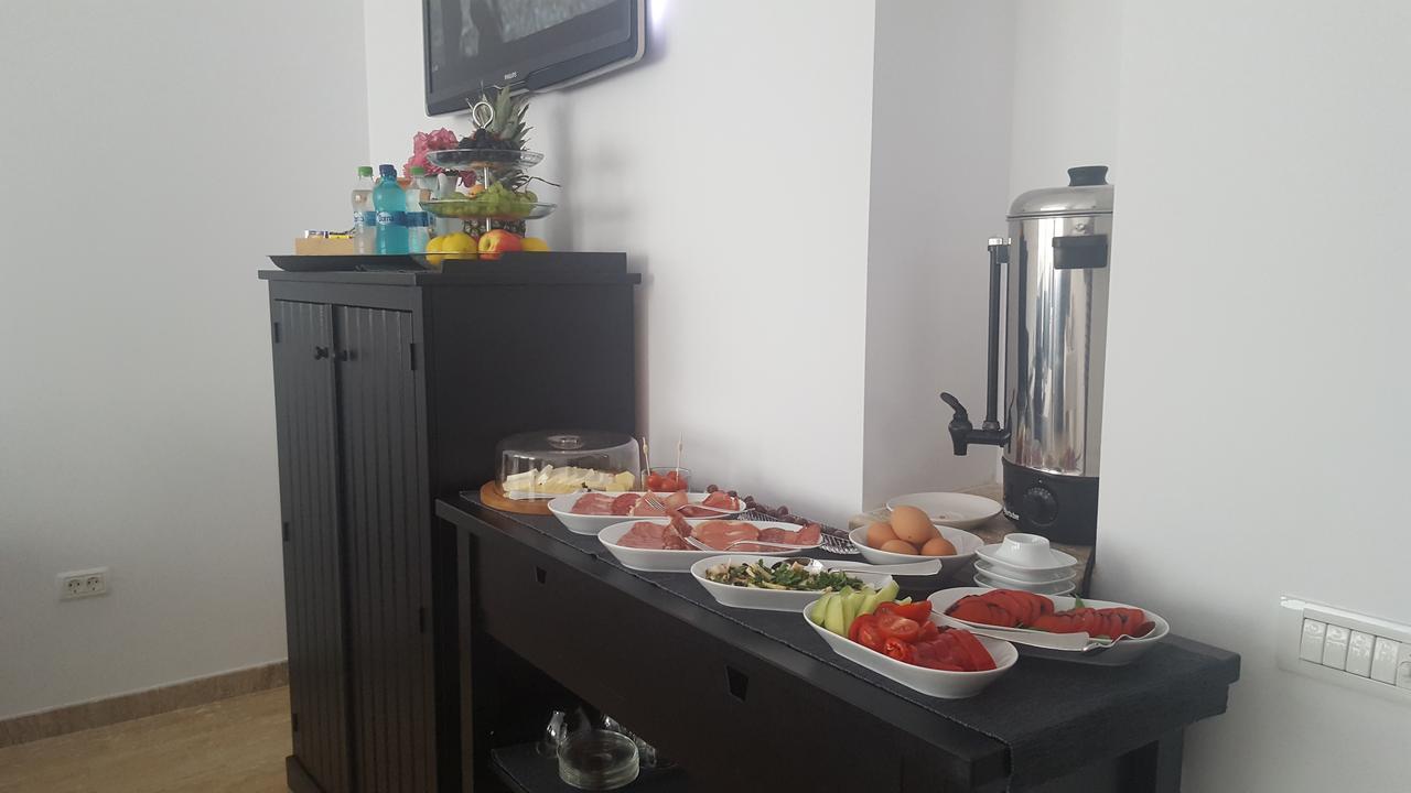 Casa Branga Bed & Breakfast Дева Екстериор снимка