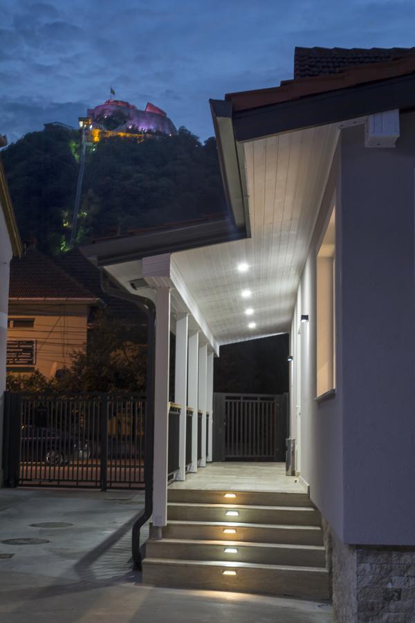Casa Branga Bed & Breakfast Дева Екстериор снимка